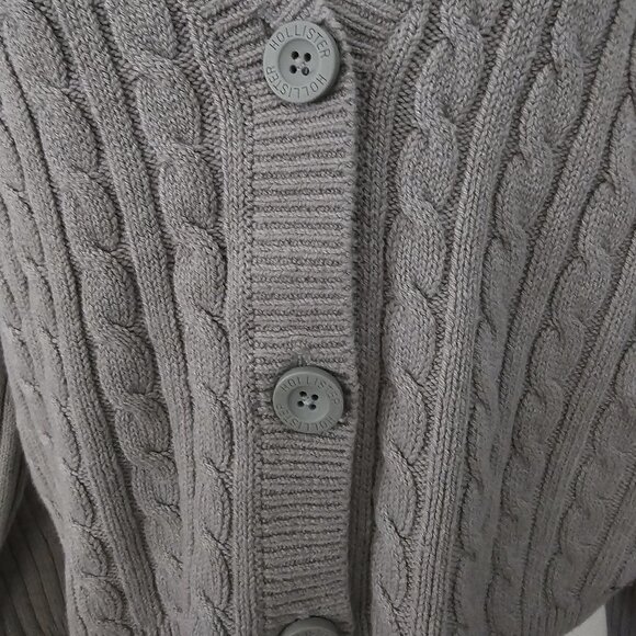 HOLLISTER gray CROPPED CARDIGAN knit buttons COTTON acrylic - Picture 3 of 10